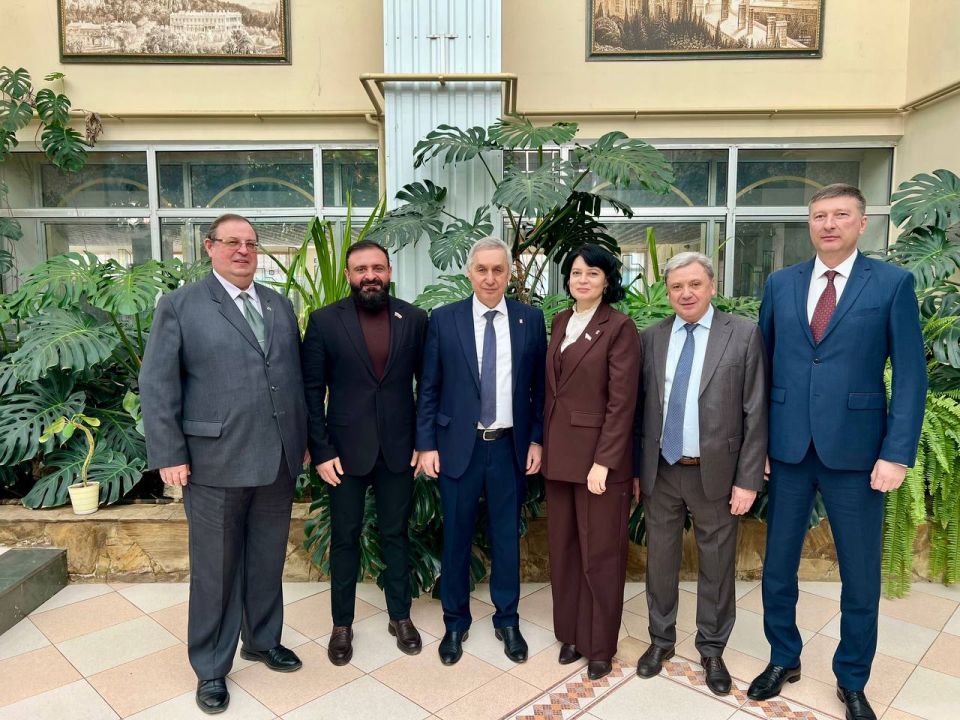 � �������� ������������� � ����������� ��� ��. �.�. ����������� ���������� ������������� �������� ���������, ������������ ��������� ����������� ��������� ������ ������ � ���������� ����