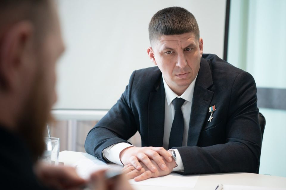 Михаил Развожаев: Завершился второй очный модуль обучения участников программы «Севастополь — город героев» Михаил Развожаев: Завершился второй очный модуль обучения участников программы «Севастополь — город героев»