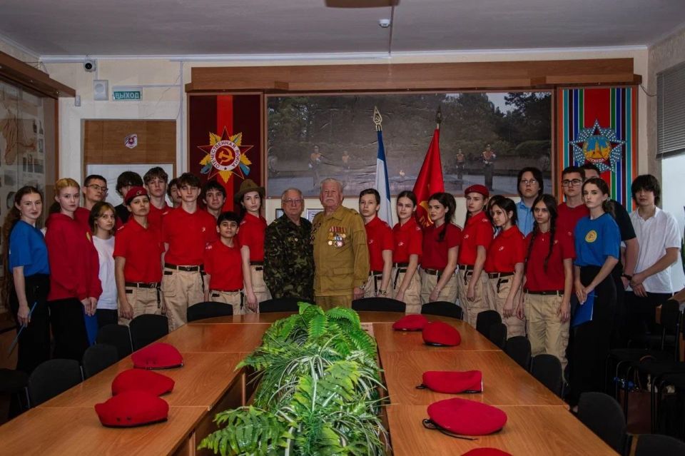 13 ������� � ����������� �� ���� ����� ������ �������� � ���������� ���������� ������ ���� �������� ����������� - ����� �������, ������������ � 37-� ��������� ������ ��������� ����� �� �����������