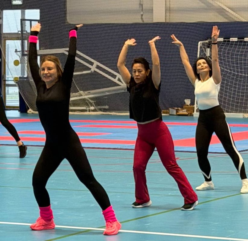 ����� ����������: 8:00 ��������������� �����, �. ������