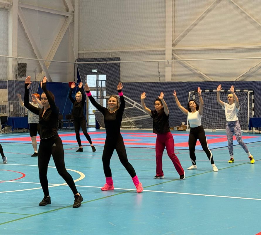 ����� ����������: 8:00 ��������������� �����, �. ������