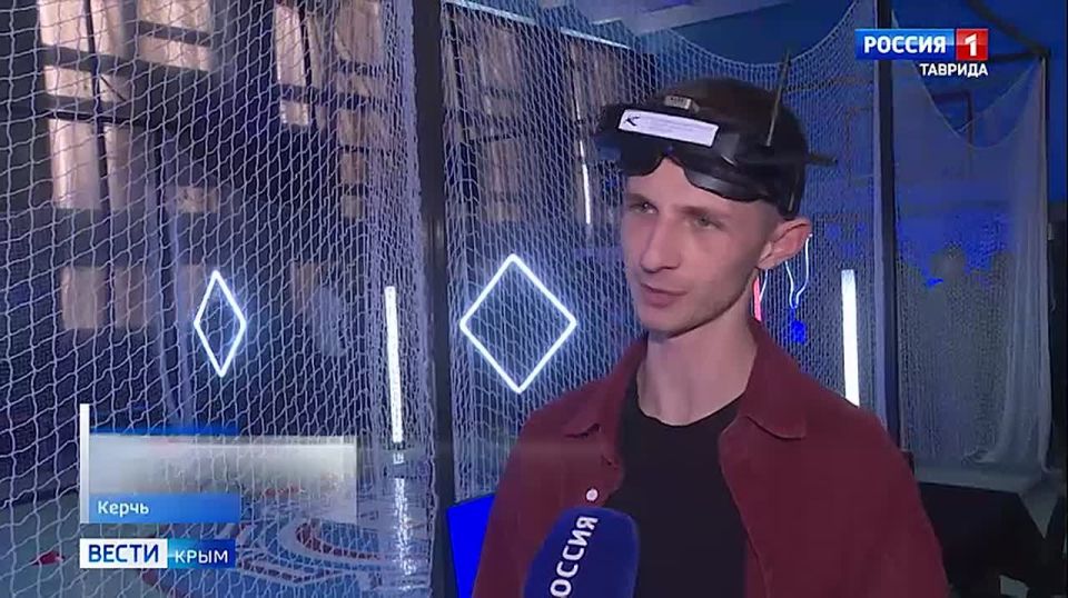 В Керчи сегодня прошли соревнования между студентами — операторами БпЛА