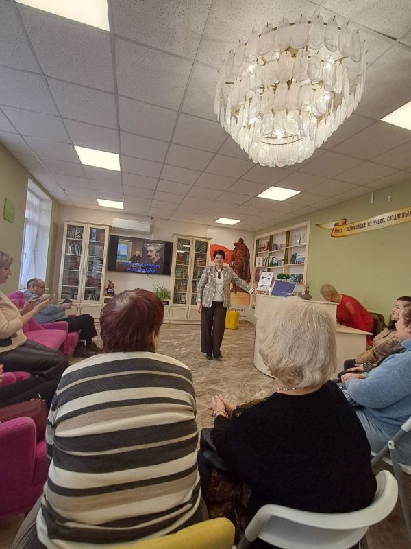 В Кировском районе прошел семинар-практикум «История, творчество, архивы» В Кировском районе прошел семинар-практикум «История, творчество, архивы»