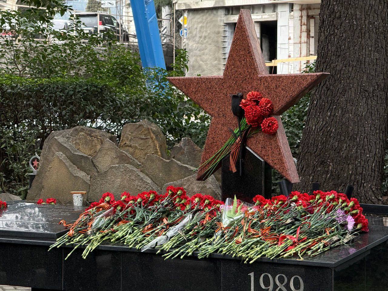 Ялтинцы почтили память воинов-интернационалистов