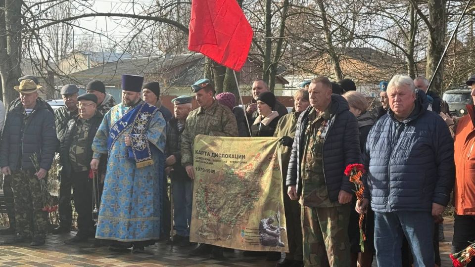 ����� ������: ������ 1989-�... ���, ����� ����������� ��������� ����� � �������