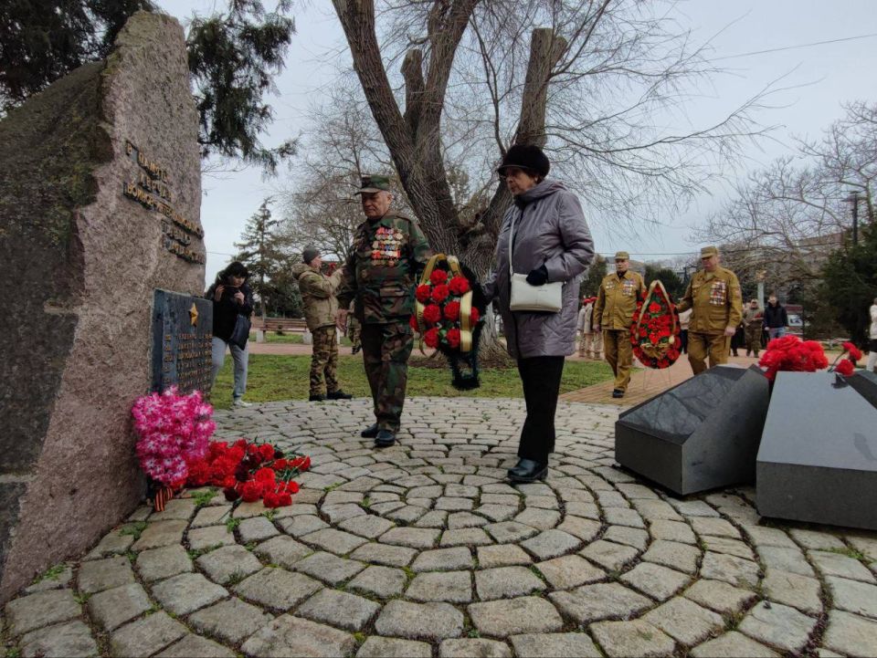 #память. Керчане почтили память воинов-интернационалистов #память. Керчане почтили память воинов-интернационалистов