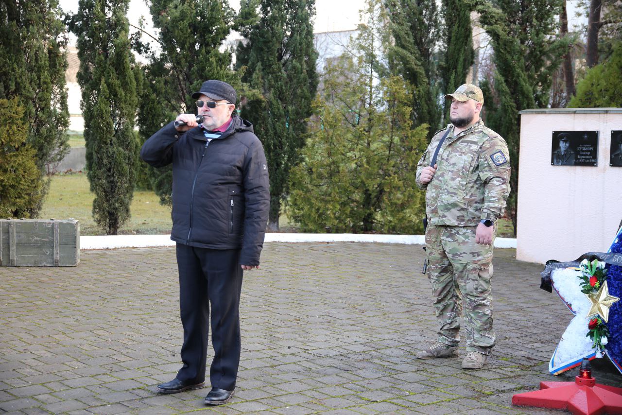 В Бахчисарае прошёл митинг, посвящённый Дню памяти воинов-интернационалистов В Бахчисарае прошёл митинг, посвящённый Дню памяти воинов-интернационалистов