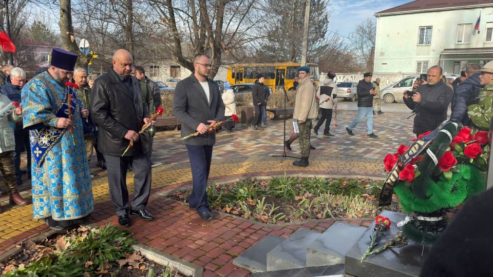 ����� ������: ������ 1989-�... ���, ����� ����������� ��������� ����� � �������