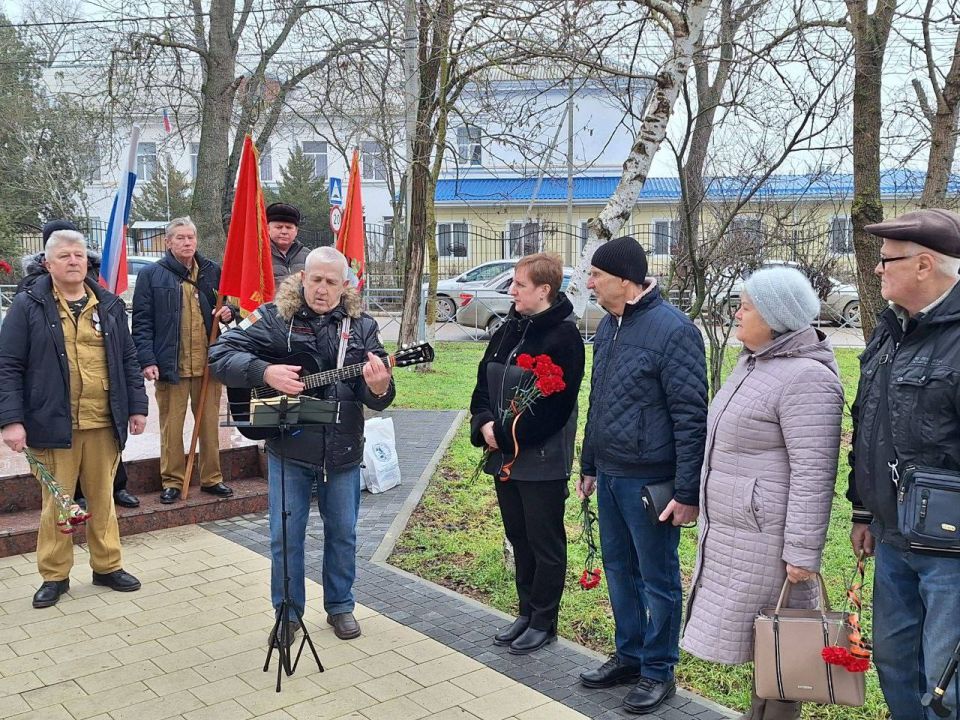 � ������� ������ �������� �����������, ������������ � ��������� ������ ��������� ����� �� �����������