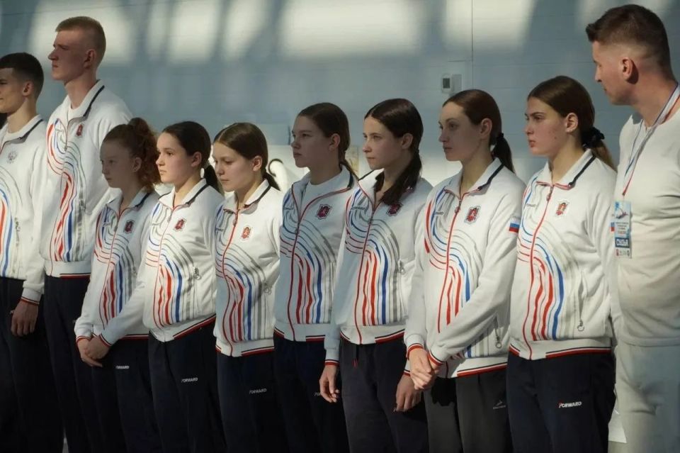 В Симферополе состоялось открытие Чемпионата и Первенства Республики Крым по плаванию В Симферополе состоялось открытие Чемпионата и Первенства Республики Крым по плаванию