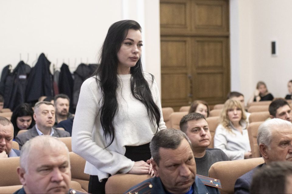 � ����������� ������ ����������-������������� ���������, � ���� �������� ������������ ����������� ������������� ���������� � ����������� ������