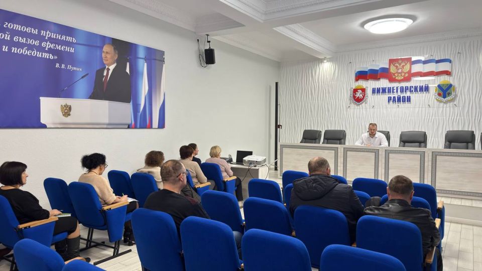 Антон Кравец: Провел аппаратное совещание с руководителями структурных подразделений администрации района Антон Кравец: Провел аппаратное совещание с руководителями структурных подразделений администрации района