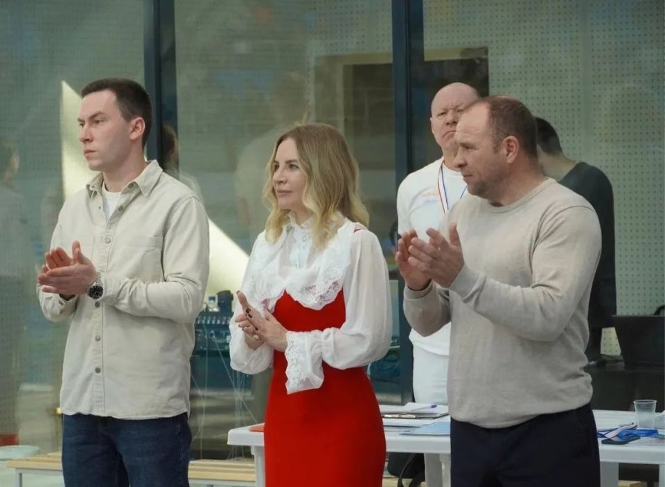 В Симферополе состоялось открытие Чемпионата и Первенства Республики Крым по плаванию В Симферополе состоялось открытие Чемпионата и Первенства Республики Крым по плаванию