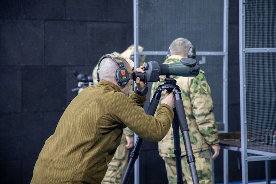 В тире УМВД России по г.Севастополю прошли личные зачеты по стрельбе из боевого ручного стрелкового оружия В тире УМВД России по г.Севастополю прошли личные зачеты по стрельбе из боевого ручного стрелкового оружия