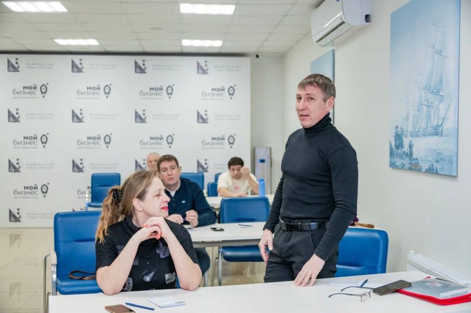 Михаил Развожаев: В Центре «Мой бизнес» стартовала программа «СВОй старт» для ветеранов СВО и членов их семей, которые хотят открыть или развить собственное дело Михаил Развожаев: В Центре «Мой бизнес» стартовала программа «СВОй старт» для ветеранов СВО и членов их семей, которые хотят открыть или развить собственное дело