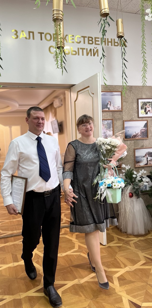 Юбилей супружеской жизни – это не просто дата, а возможность для пары вновь пережить волшебство дня бракосочетания, ставшего началом их общего пути Юбилей супружеской жизни – это не просто дата, а возможность для пары вновь пережить волшебство дня бракосочетания, ставшего началом их общего пути