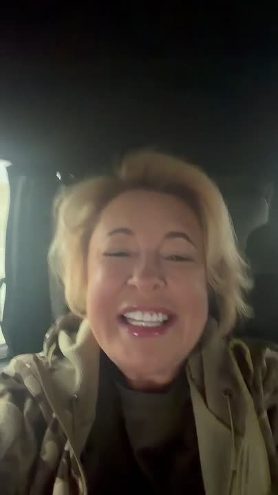 Янина Павленко: Мои 50!!! Благодарю, друзья, за ваши множественные поздравления – они наполняют меня энергией и желанием созидать и двигаться вперед!