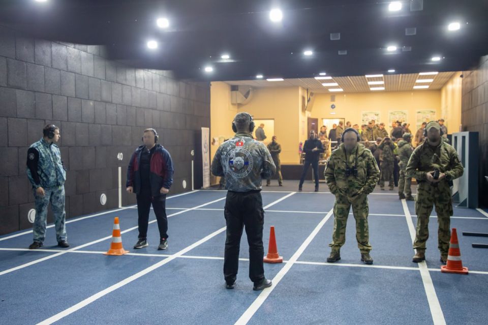 В тире УМВД России по г.Севастополю прошли личные зачеты по стрельбе из боевого ручного стрелкового оружия В тире УМВД России по г.Севастополю прошли личные зачеты по стрельбе из боевого ручного стрелкового оружия