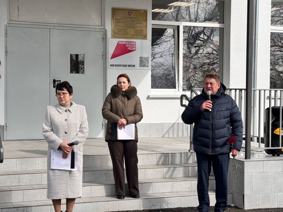 В Крыму увековечили память героя специальной военной операции Наримана Кадырова В Крыму увековечили память героя специальной военной операции Наримана Кадырова