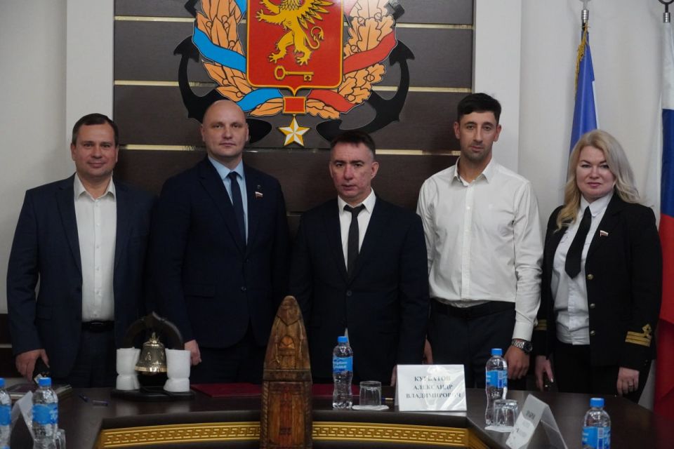 Керчь и Покров стали городами-побратимами