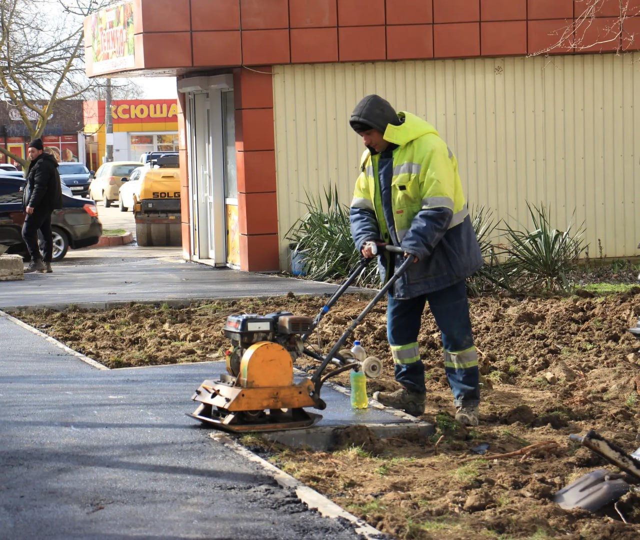 Продолжается системная работа по благоустройству города