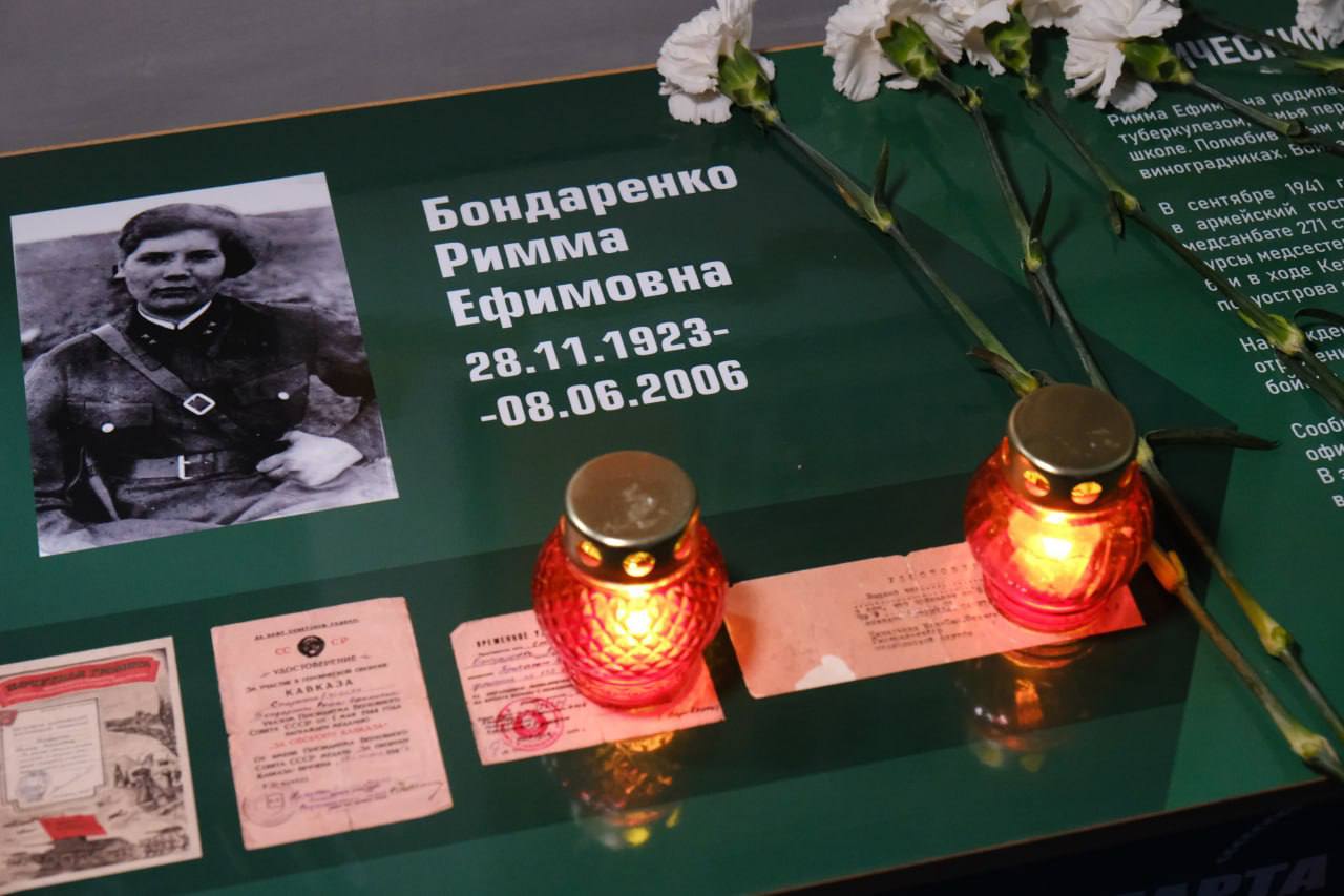 Символ мужества и героизма: Парту Героя в честь Риммы Бондаренко открыли в школе №6 Символ мужества и героизма: Парту Героя в честь Риммы Бондаренко открыли в школе №6