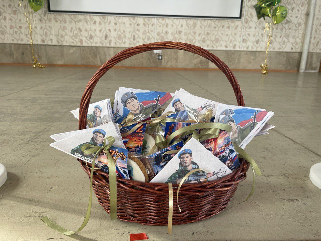 В преддверии Дня защитника Отечества в медицинском учреждении Симферополя состоялось праздничное мероприятие для военнослужащих, проходящих лечение В преддверии Дня защитника Отечества в медицинском учреждении Симферополя состоялось праздничное мероприятие для военнослужащих, проходящих лечение