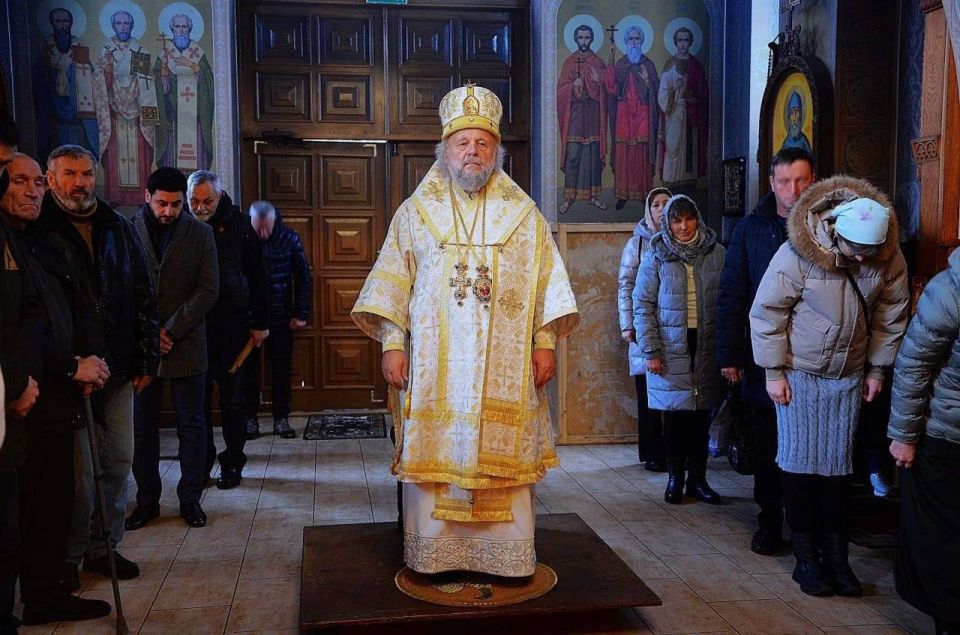 Янина Павленко: Сегодня День рождения отмечает – настоятель храмов Покрова Пресвятой Богородицы в Нижней Ореанде, Архистратига Михаила в Верхней Ореанде, Архистратига Михаила в Алупке, художник, писатель, скульптор...