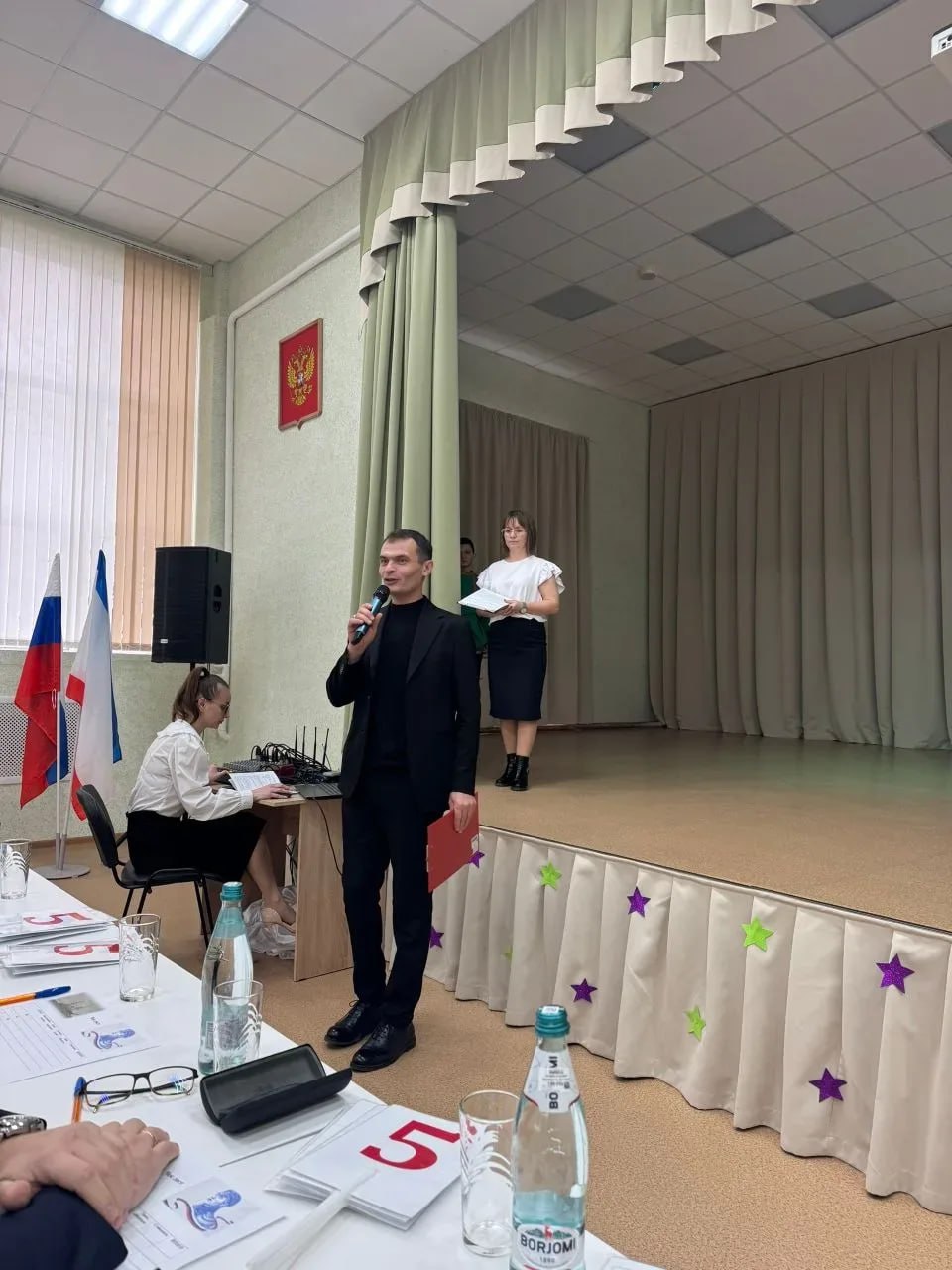 В МБОУ «СОШ №1 им. Вилина И.П.» 19 февраля был проведен конкурс «Честь имею!» среди нахимовских классов, посвященный Дню защитника Отечества В МБОУ «СОШ №1 им. Вилина И.П.» 19 февраля был проведен конкурс «Честь имею!» среди нахимовских классов, посвященный Дню защитника Отечества