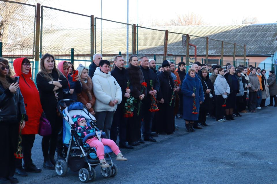 ������� �������: ����������� ���� � �������� ����� ������ � ������ � ��� �������� ��������� �� ������� ����� �����