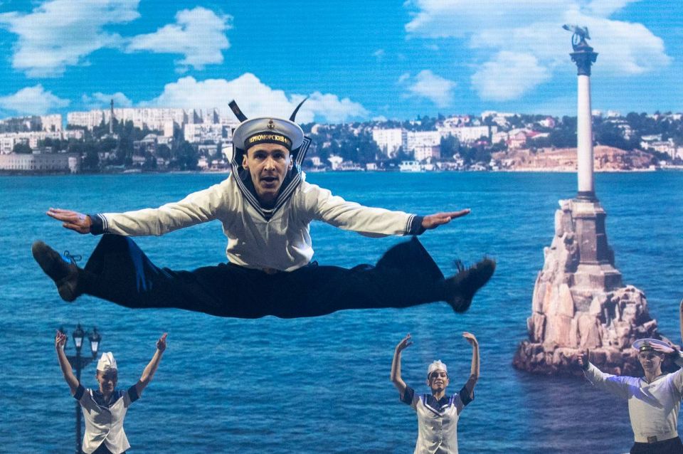 Михаил Развожаев: Накануне побывал на праздничном концерте «Сила в правде. Воля в единстве», который прошел во Дворце культуры рыбаков Михаил Развожаев: Накануне побывал на праздничном концерте «Сила в правде. Воля в единстве», который прошел во Дворце культуры рыбаков