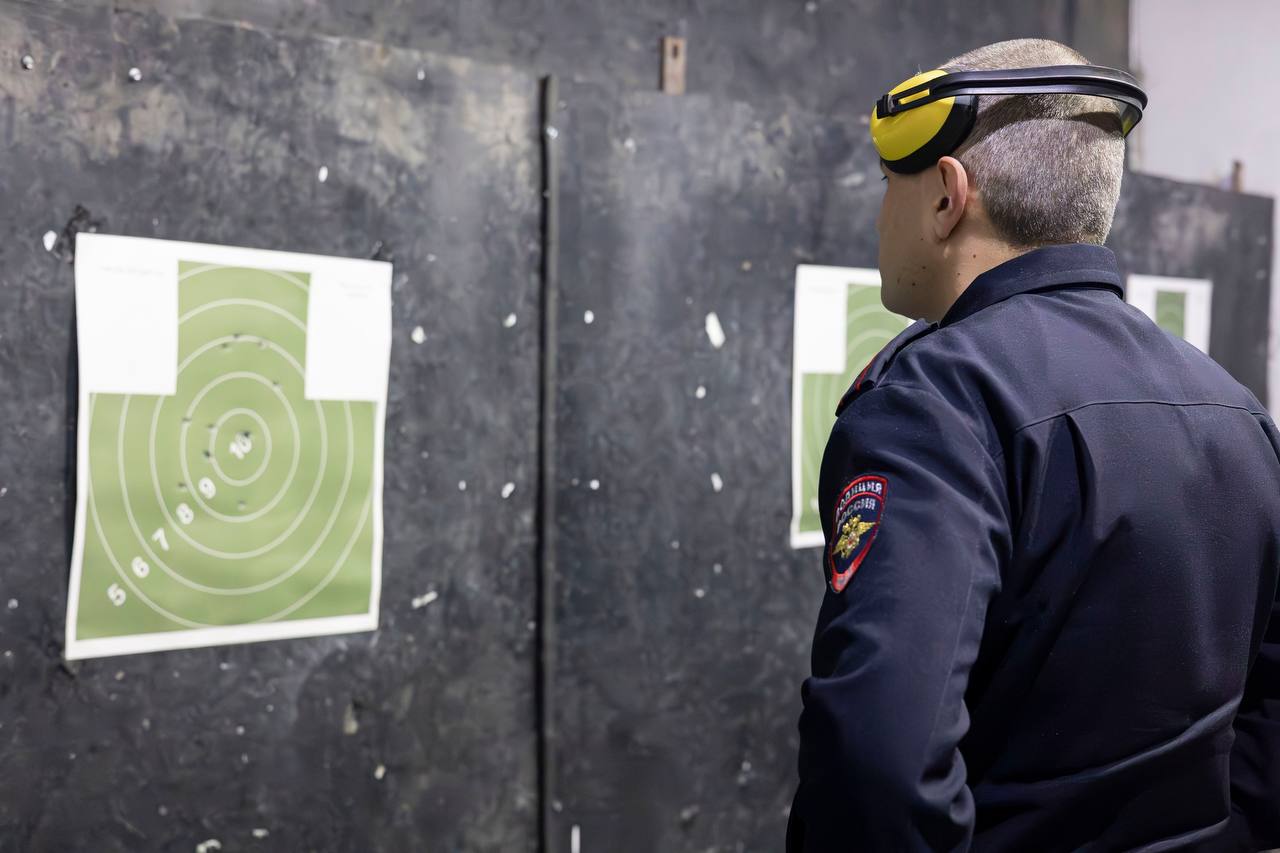 В МВД по Республике Крым состоялись соревнования по стрельбе из боевого оружия, приуроченные ко Дню защитника Отечества В МВД по Республике Крым состоялись соревнования по стрельбе из боевого оружия, приуроченные ко Дню защитника Отечества