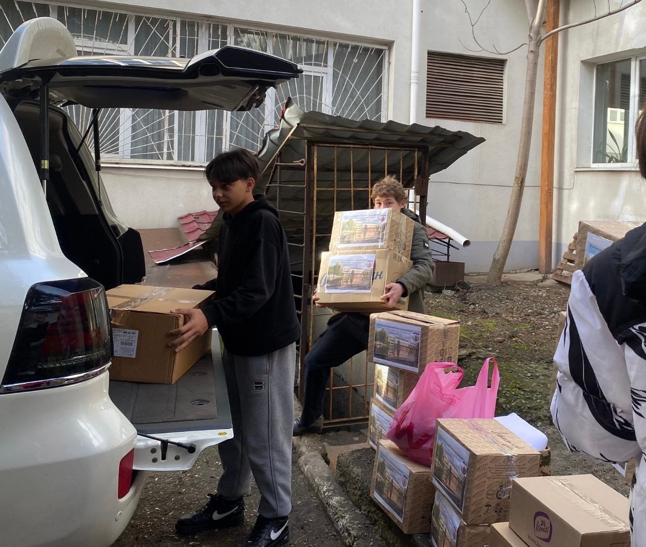 20 февраля, в преддверии Дня защитника Отечества, родители, ученики и педагоги МБОУ «Школа-лицей №3 им. А.С. Макаренко» направили поздравления нашим бойцам, выполняющим задачи в зоне проведения специальной военной операции 20 февраля, в преддверии Дня защитника Отечества, родители, ученики и педагоги МБОУ «Школа-лицей №3 им. А.С. Макаренко» направили поздравления нашим бойцам, выполняющим задачи в зоне проведения специальной военной операции