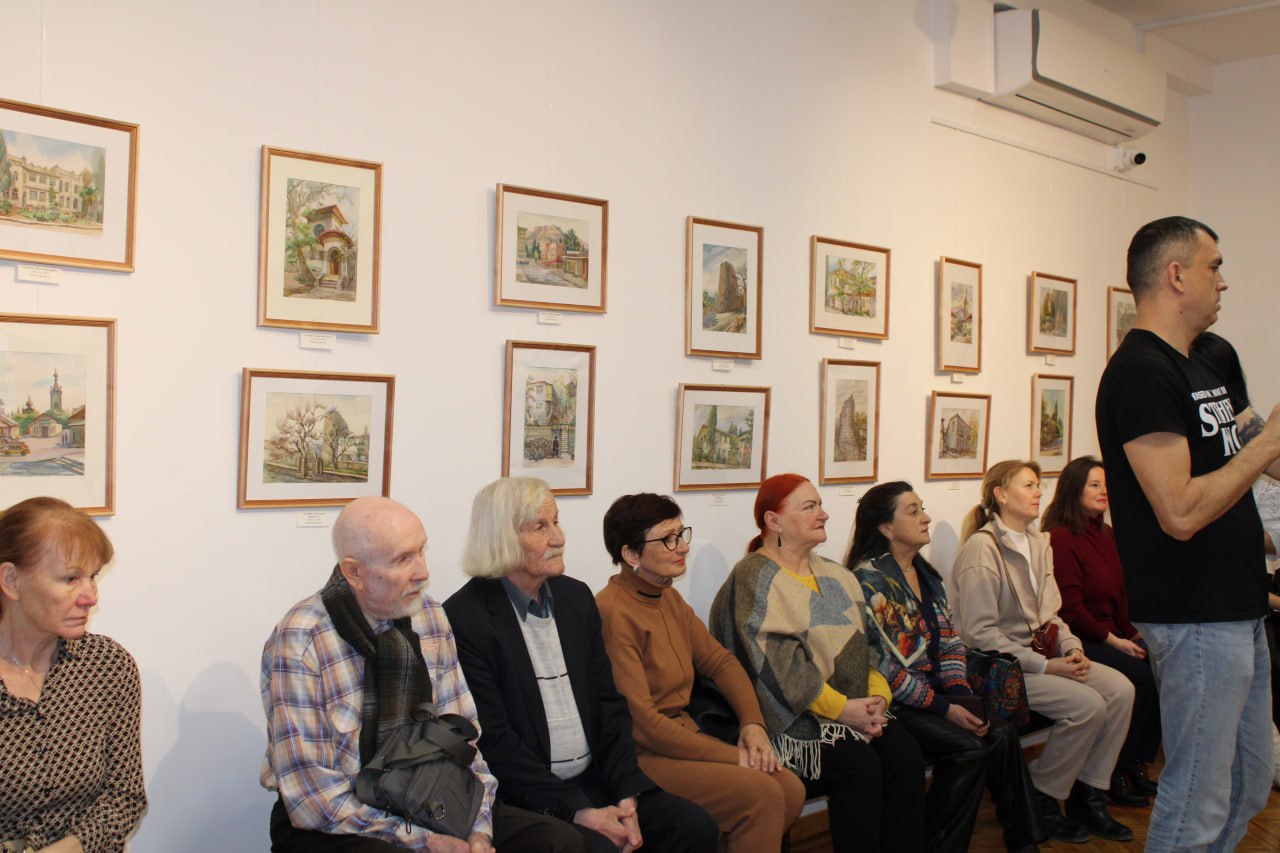 19 февраля в Алуштинском историко-краеведческом музее состоялось открытие персональной выставки Веры Николаевны Карачаковой «О тебе, Алушта!» 19 февраля в Алуштинском историко-краеведческом музее состоялось открытие персональной выставки Веры Николаевны Карачаковой «О тебе, Алушта!»