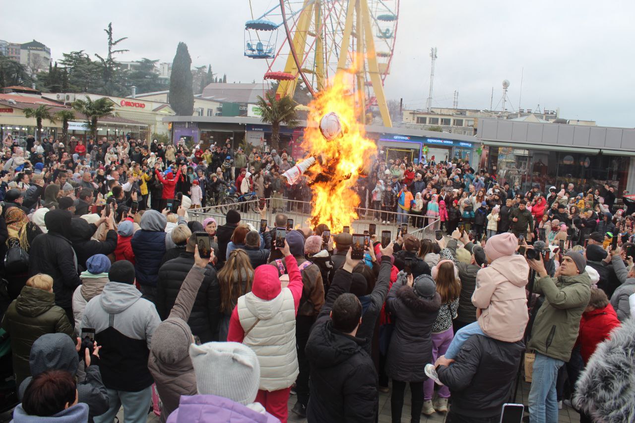 Галина Огнёва: От всей души поздравляю с праздником широкой Масленицы! Корни любимого многими праздника уходят в глубину веков Галина Огнёва: От всей души поздравляю с праздником широкой Масленицы! Корни любимого многими праздника уходят в глубину веков
