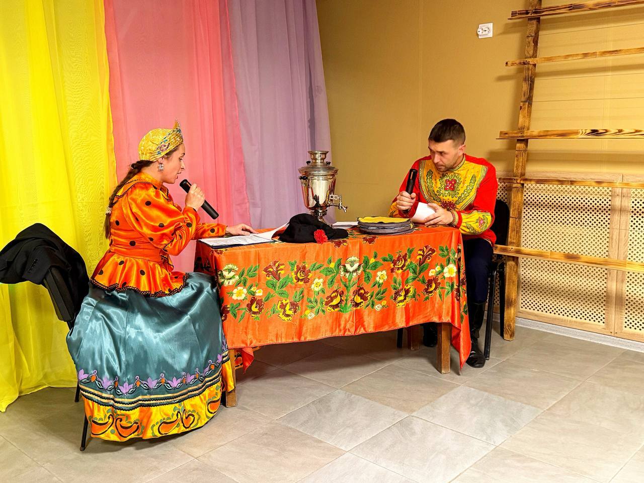 Блины, песни и весеннее настроение! Блины, песни и весеннее настроение!