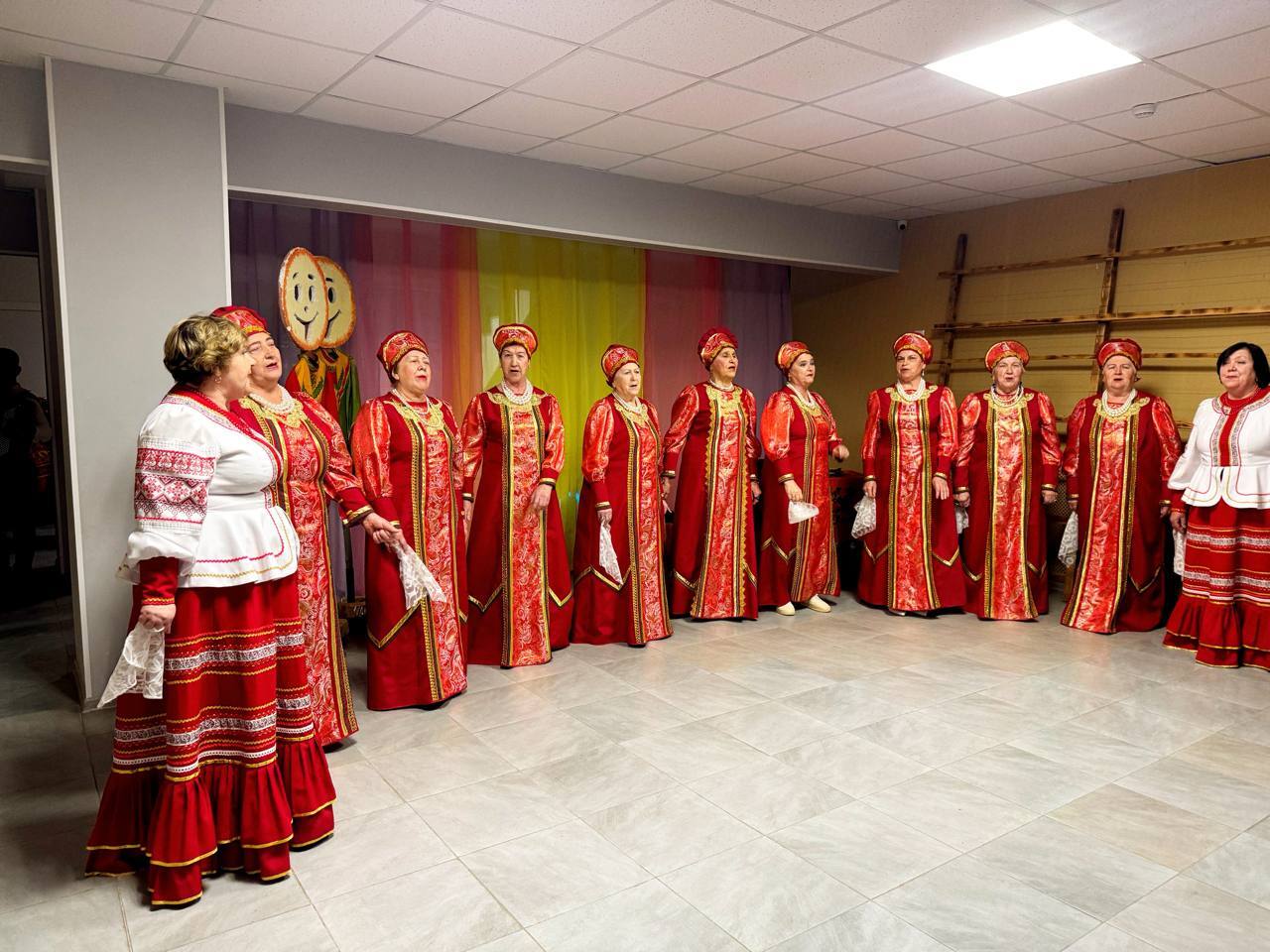 Блины, песни и весеннее настроение! Блины, песни и весеннее настроение!