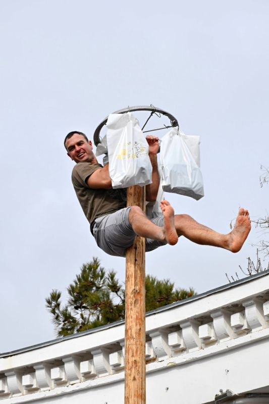 Народные Масленичные гуляния прошли в Судаке в субботу Народные Масленичные гуляния прошли в Судаке в субботу