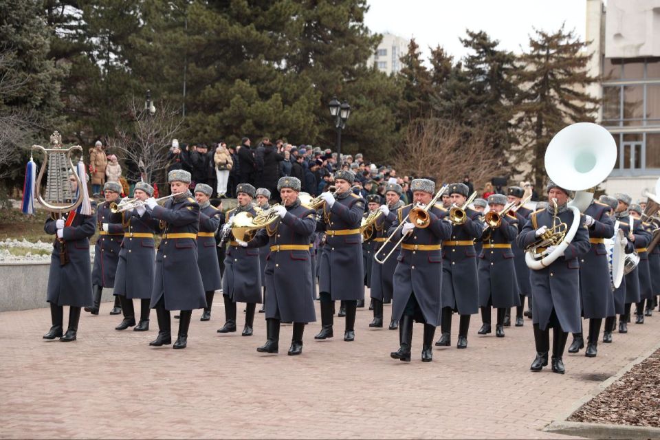 Работники Южной транспортной прокуратуры приняли участие в мероприятиях, посвященных Дню защитника Отечества Работники Южной транспортной прокуратуры приняли участие в мероприятиях, посвященных Дню защитника Отечества