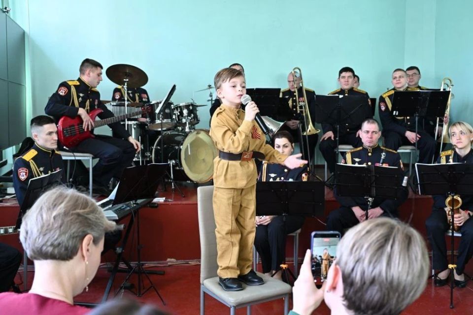 В Севастополе для военных в госпитальном учреждении состоялся концерт, посвящённый Дню защитника Отечества
