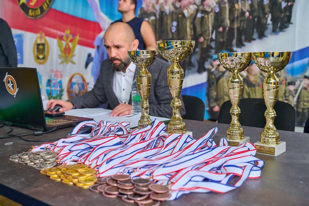 Посетил детско-юношеские соревнования по армейскому рукопашному бою, приуроченные ко Дню защитника Отечества Посетил детско-юношеские соревнования по армейскому рукопашному бою, приуроченные ко Дню защитника Отечества