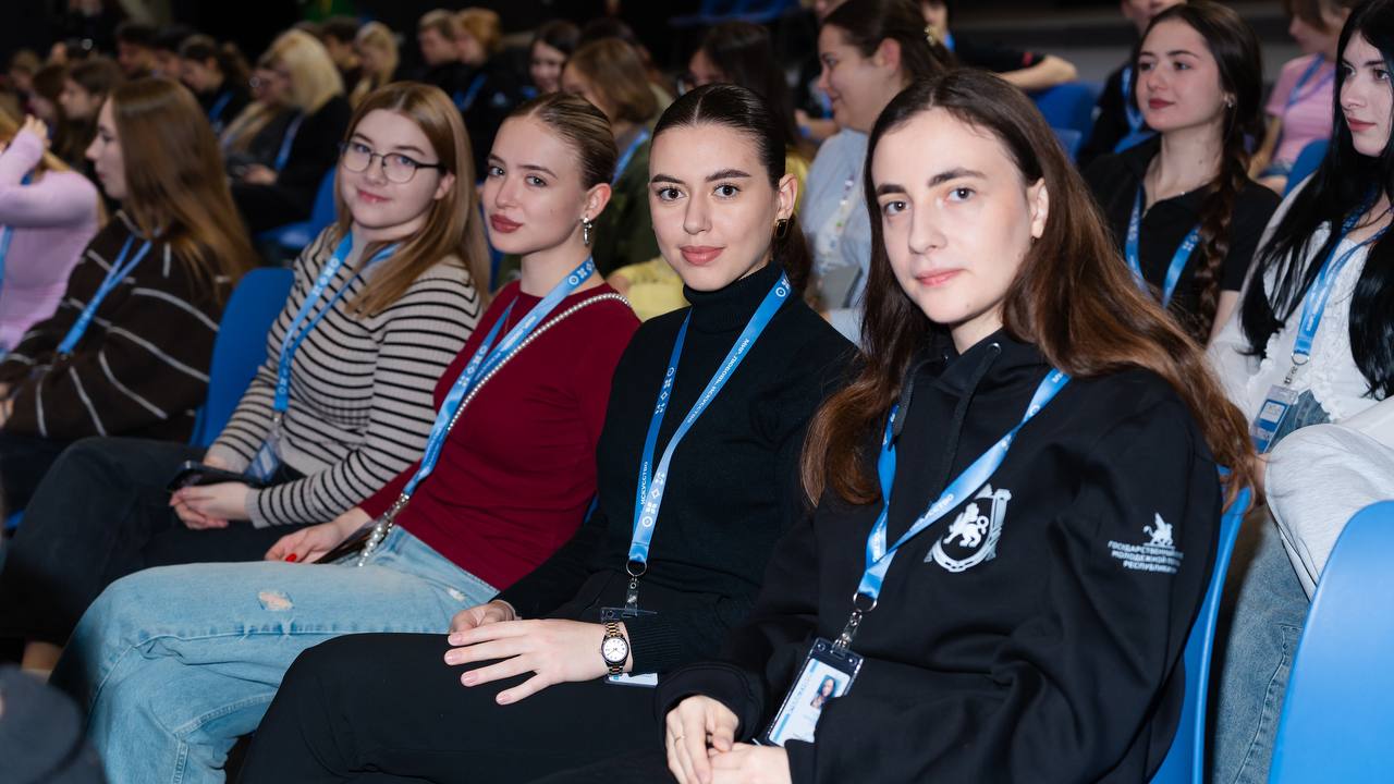 Алексей Зинченко: Завершился региональный студенческий слёт «СО.действуй». Именно здесь мы объединили самых инициативных, творческих и амбициозных молодых крымчан Алексей Зинченко: Завершился региональный студенческий слёт «СО.действуй». Именно здесь мы объединили самых инициативных, творческих и амбициозных молодых крымчан