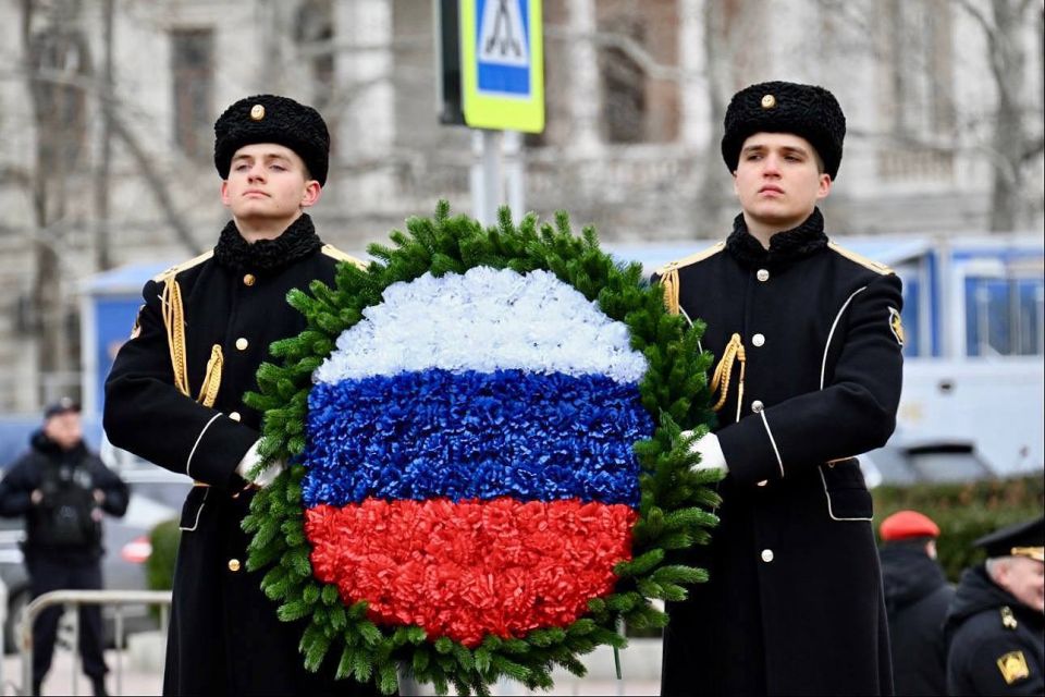 �������� ������: ����������� ���� ������ � ���������� ����� � ������ � ��������� ����������� ������� ����������� 1941�1942 ����� ������ � ������������ �������� �����������, ���������� ������ ��������� �� ������� ������� �...