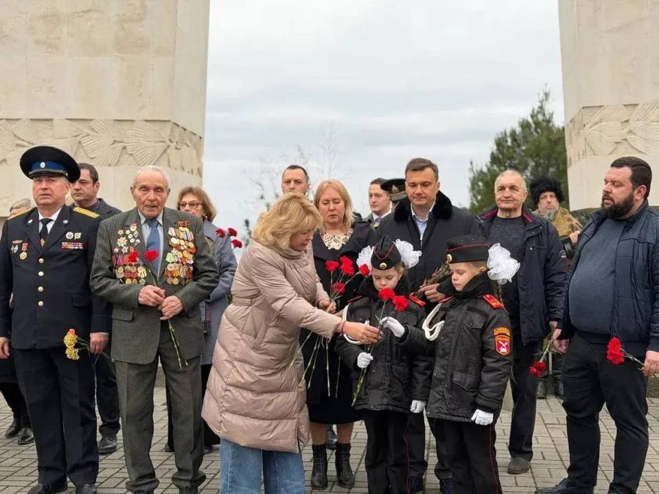 ����� ��������: ������� ������ � ��������� ����� ������������� ������ ����� ������! � ���� ����������� �������� ������������ �������� ����� ������ � ��������� ����� � ������ ������ ����������� �����, ������ ���� � ��, ������...