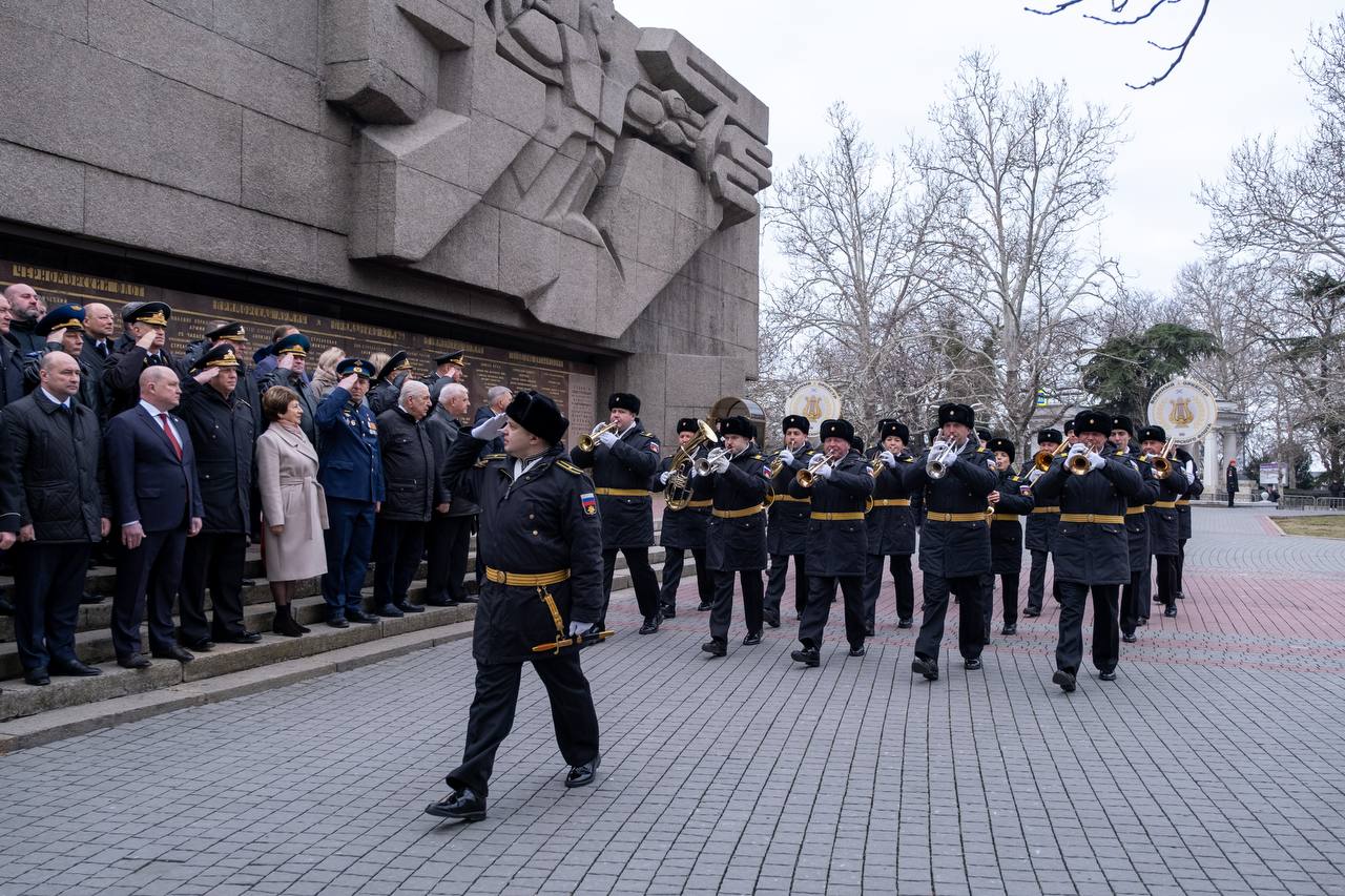 Начальник УМВД России по г.Севастополю генерал-майор полиции Сергей Сигунов принял участие в торжественном мероприятии, посвящённом Дню защитника Отечества Начальник УМВД России по г.Севастополю генерал-майор полиции Сергей Сигунов принял участие в торжественном мероприятии, посвящённом Дню защитника Отечества