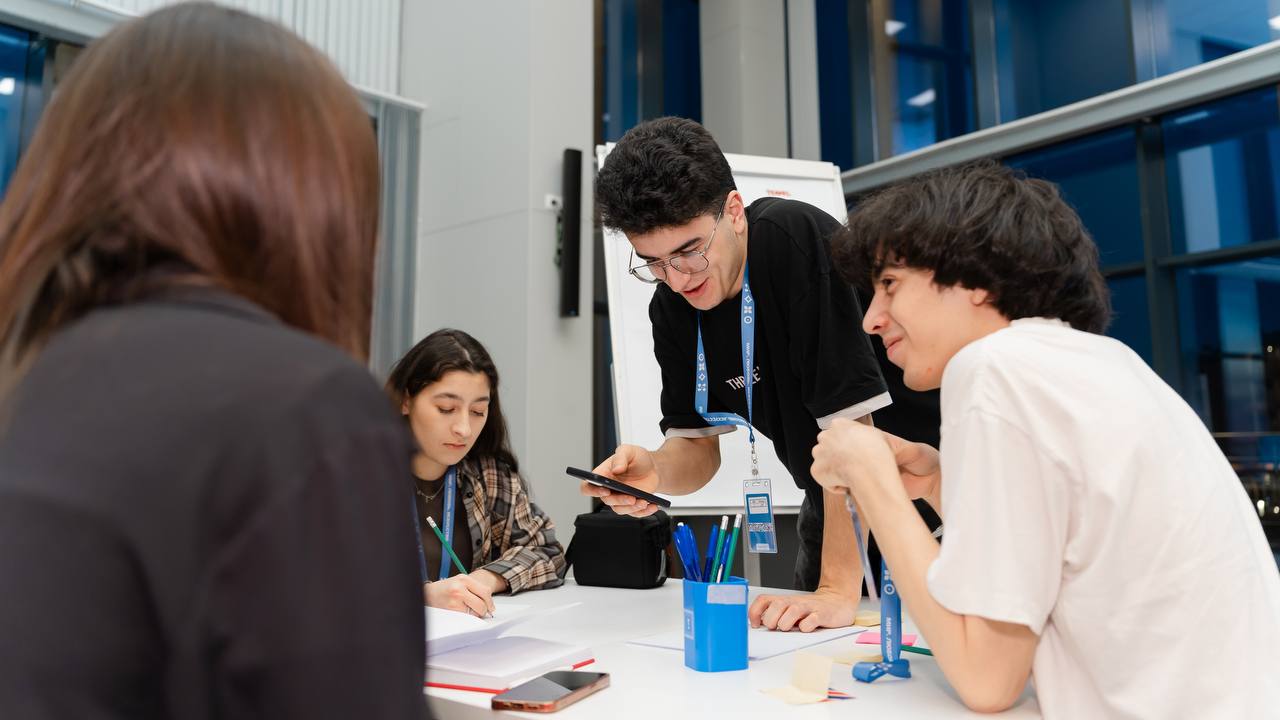 Алексей Зинченко: Завершился региональный студенческий слёт «СО.действуй». Именно здесь мы объединили самых инициативных, творческих и амбициозных молодых крымчан Алексей Зинченко: Завершился региональный студенческий слёт «СО.действуй». Именно здесь мы объединили самых инициативных, творческих и амбициозных молодых крымчан