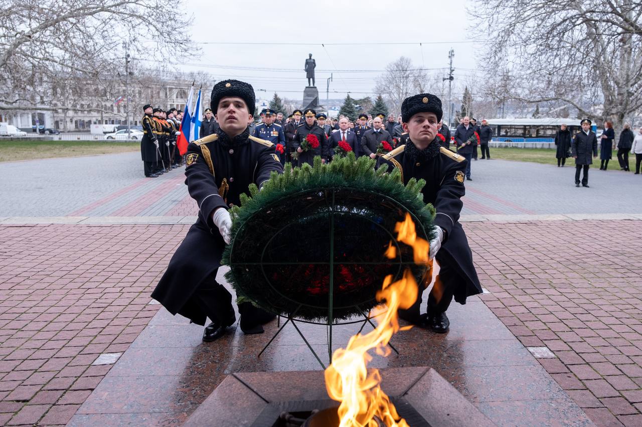 Начальник УМВД России по г.Севастополю генерал-майор полиции Сергей Сигунов принял участие в торжественном мероприятии, посвящённом Дню защитника Отечества Начальник УМВД России по г.Севастополю генерал-майор полиции Сергей Сигунов принял участие в торжественном мероприятии, посвящённом Дню защитника Отечества