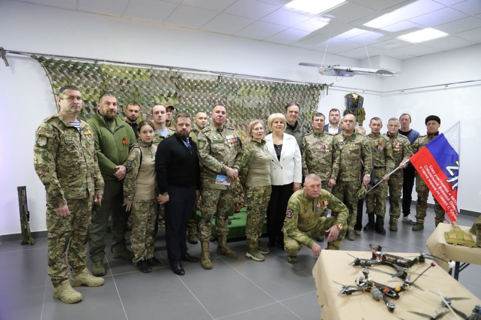 Галина Огнёва: В продолжение праздничных мероприятий, посвященных Дню защитника Отечества, в Партенитском Доме культуры состоялся концерт