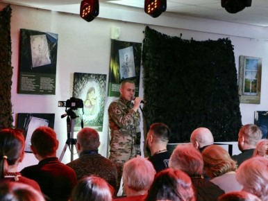 Выставка с работами участника СВО открылась в Севастополе