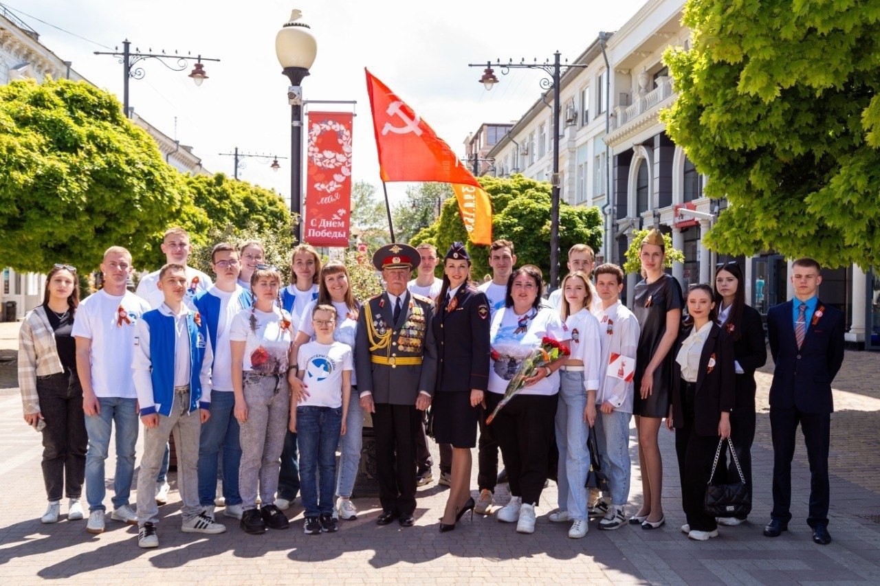 Владимир Константинов: Поздравляю с Днём Защитника Отечества всех, кто служит и служил в армии, ветеранов и участников боевых действий! Владимир Константинов: Поздравляю с Днём Защитника Отечества всех, кто служит и служил в армии, ветеранов и участников боевых действий!